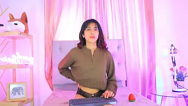 Alyssa jones online show from December 2024 12:47:01 PM