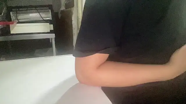 Snapshot of alarasissy chatting on September 2025 07:04:02 PM alarasissy online show from September 2025 07:04:02 PM