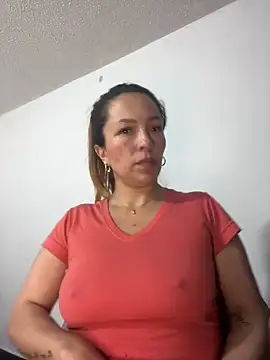WilliamsKaily  online show from December 2024 04:52:01 PM