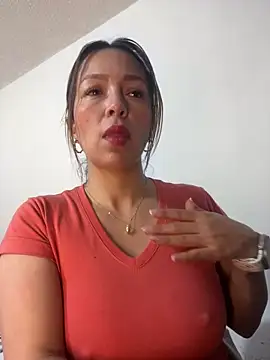 WilliamsKaily  online show from January 2025 12:30:01 PM
