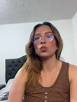 WilliamsKaily  online show from January 2025 01:39:01 PM