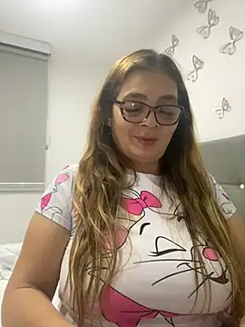 AntonellaAlondra4 online show from December 2024 04:42:02 AM