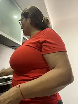 AntonellaAlondra4 online show from December 2024 07:21:01 PM