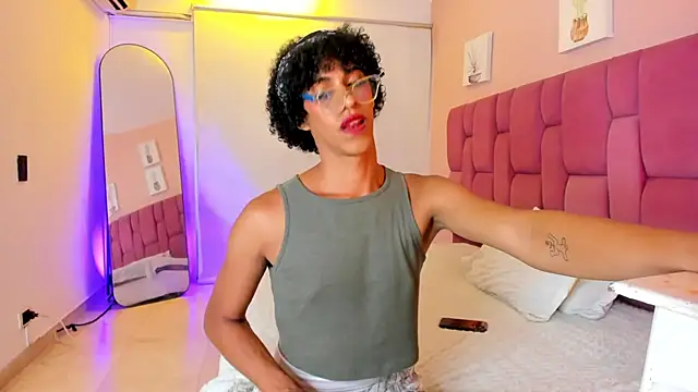 Snapshot of APRILL_FOXX chatting on October 2025 08:50:01 PM APRILL FOXX online show from October 2025 08:50:01 PM