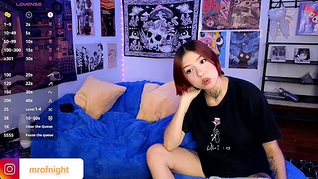 kitty of nighttt online show from February 2025 04:22:01 AM