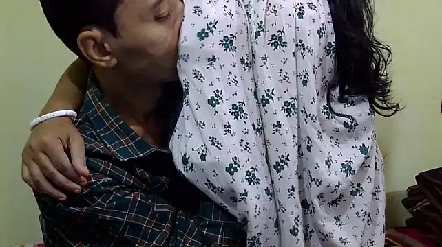 Pramila Manish online show from November 2025 02:43:02 PM