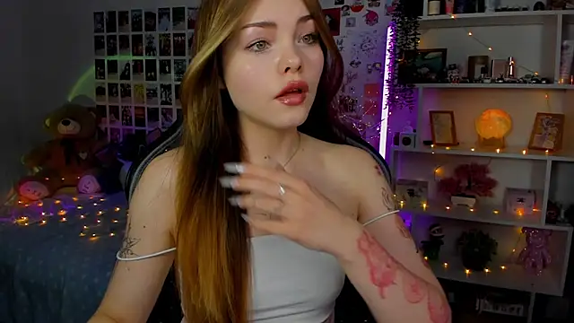 AkiraKatsu online show from October 2025 10:59:02 AM