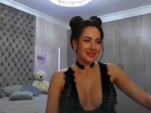 TianaPosh online show from February 2025 10:02:02 PM