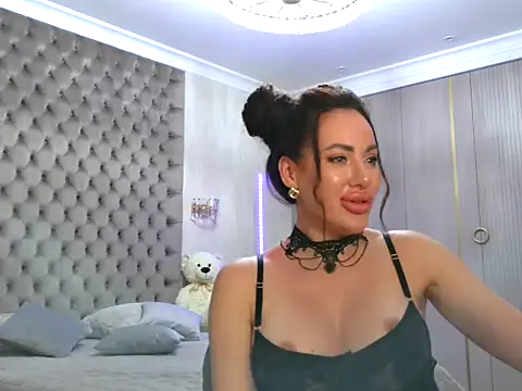 TianaPosh online show from March 2025 03:29:01 AM