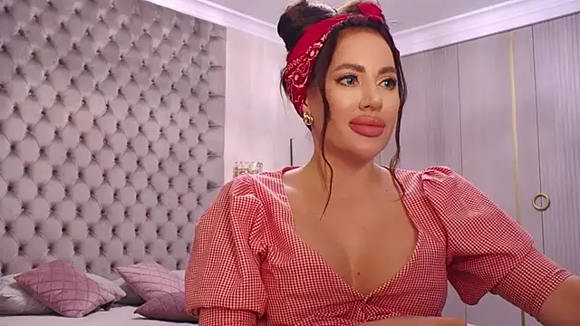 TianaPosh online show from September 2025 08:21:02 PM