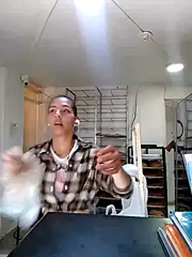 Snapshot of Alisson_420 chatting on October 2025 03:51:01 PM Alisson 420 online show from October 2025 03:51:01 PM