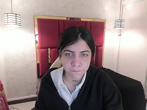 Snapshot of Violet_m chatting on October 2025 11:44:01 AM Violet m online show from October 2025 11:44:01 AM