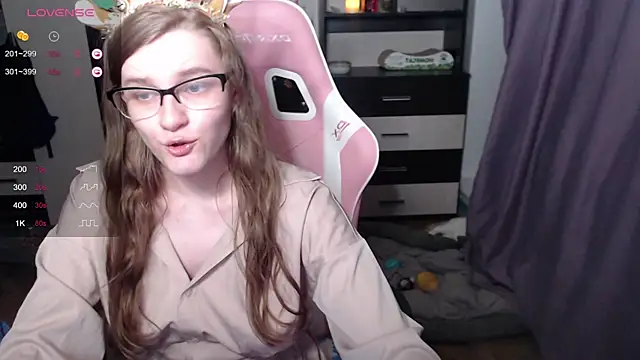 Snapshot of Tomato_Tease chatting on December 2024 02:14:02 AM Tomato Tease online show from December 2024 02:14:02 AM