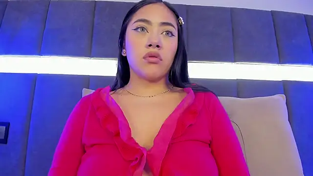 Snapshot of nicolle_pierce chatting on January 2025 03:38:01 PM nicolle pierce online show from January 2025 03:38:01 PM