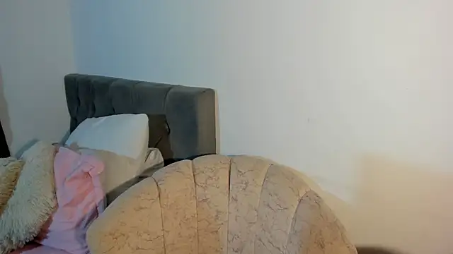 Mia blaiir online show from April 2026 01:38:02 AM