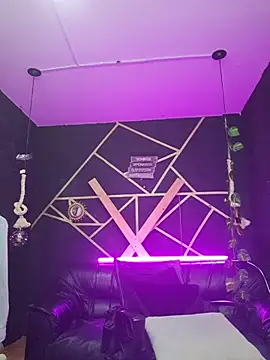 Gelena Black online show from December 2025 07:00:01 PM