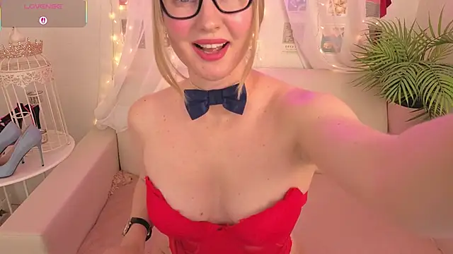 Angel Nikole online show from September 2025 01:53:01 AM