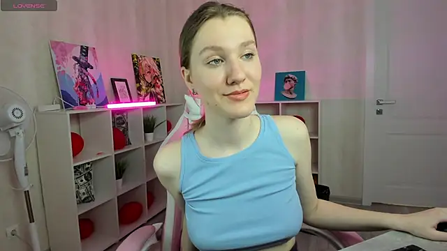Mariel Brown online show from March 2025 01:31:02 PM