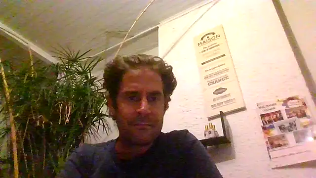 Vespa Crabo online show from September 2025 09:03:02 PM