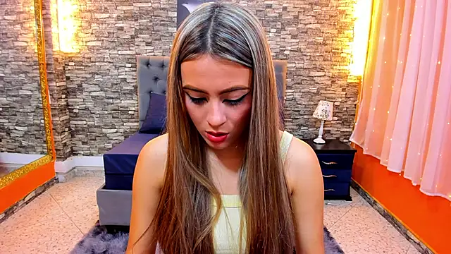 miacarperr1 online show from February 2025 08:49:01 PM