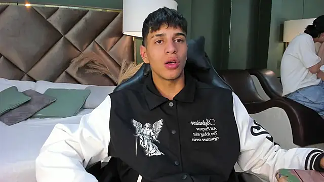 Tyler Rodriguez online show from March 2025 04:49:02 AM