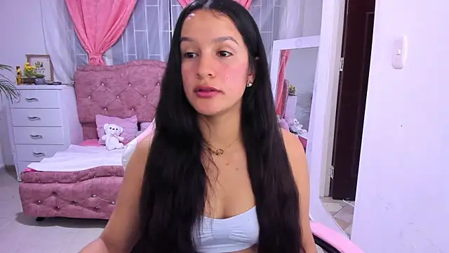 briandah  online show from October 2025 09:42:02 AM