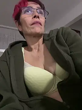 Snapshot of MireyaTorresGu chatting on January 2025 12:57:01 AM MireyaTorresGu online show from January 2025 12:57:01 AM