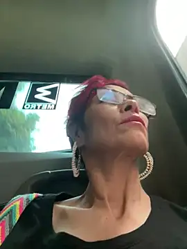 Snapshot of MireyaTorresGu chatting on January 2025 10:06:02 PM MireyaTorresGu online show from January 2025 10:06:02 PM