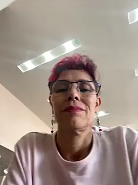 Snapshot of MireyaTorresGu chatting on February 2025 05:53:02 PM MireyaTorresGu online show from February 2025 05:53:02 PM