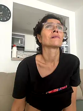 Snapshot of MireyaTorresGu chatting on September 2025 01:38:02 PM MireyaTorresGu online show from September 2025 01:38:02 PM