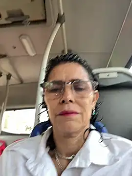 Snapshot of MireyaTorresGu chatting on May 2026 12:23:01 PM MireyaTorresGu online show from May 2026 12:23:01 PM