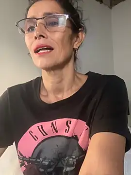MireyaTorresGu online show from July 2026 01:15:02 PM