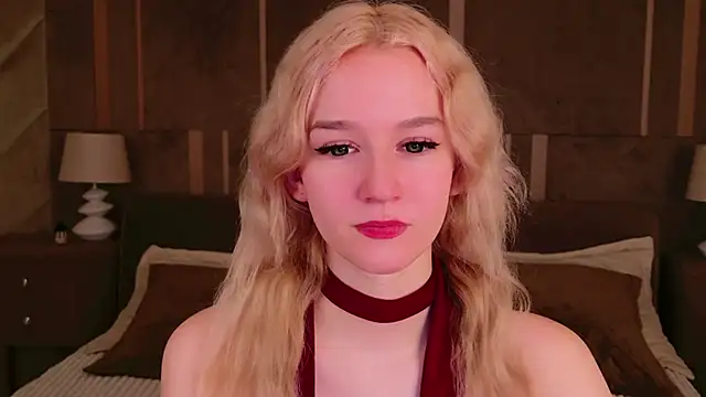 NaomiLoys online show from March 2025 03:42:01 PM