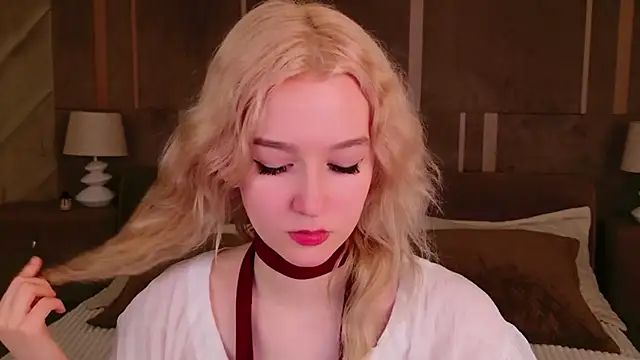 NaomiLoys online show from March 2025 07:09:01 PM