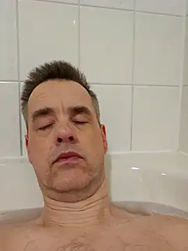 Hectorthyssen1 online show from February 2025 08:04:02 PM