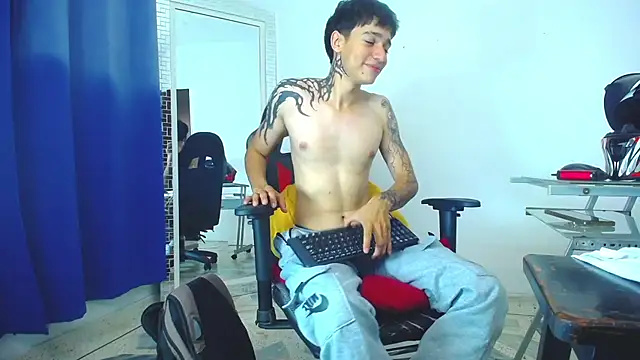 Zacktk7 online show from January 2025 11:56:01 PM