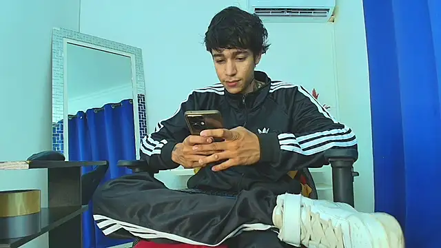 Zacktk7 online show from February 2025 08:31:01 PM