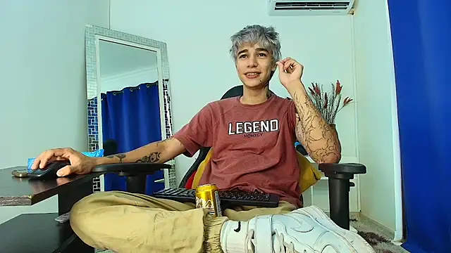 Zacktk7 online show from February 2025 08:09:02 PM