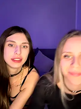 Snapshot of lunawolf21 chatting on December 2024 07:23:01 PM lunawolf21 online show from December 2024 07:23:01 PM