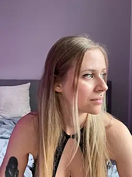 Snapshot of lunawolf21 chatting on December 2024 11:21:01 AM lunawolf21 online show from December 2024 11:21:01 AM