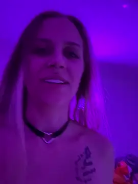 Snapshot of lunawolf21 chatting on January 2025 08:47:02 PM lunawolf21 online show from January 2025 08:47:02 PM