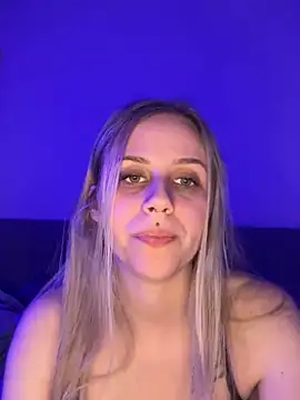 Snapshot of lunawolf21 chatting on February 2025 05:47:02 PM lunawolf21 online show from February 2025 05:47:02 PM