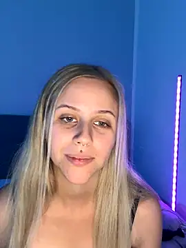 Snapshot of lunawolf21 chatting on September 2025 06:28:02 AM lunawolf21 online show from September 2025 06:28:02 AM