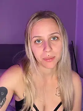 Snapshot of lunawolf21 chatting on October 2025 06:47:01 AM lunawolf21 online show from October 2025 06:47:01 AM