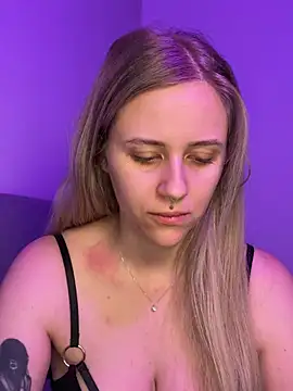 lunawolf21 online show from January 2026 07:34:01 AM