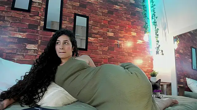 bella ponce1 online show from December 2024 10:43:01 PM