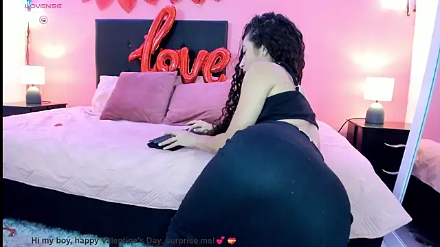 bella ponce1 online show from February 2025 12:03:01 AM