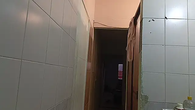 Snapshot of luxandracon23 chatting on February 2025 10:59:02 AM luxandracon23 online show from February 2025 10:59:02 AM