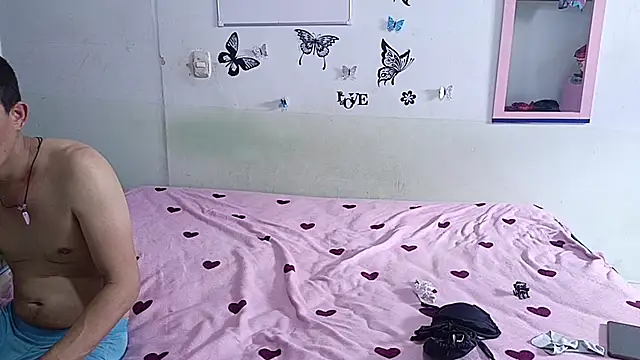 Snapshot of luxandracon23 chatting on February 2025 09:11:02 PM luxandracon23 online show from February 2025 09:11:02 PM