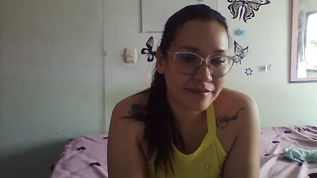 Snapshot of luxandracon23 chatting on February 2025 01:46:02 PM luxandracon23 online show from February 2025 01:46:02 PM